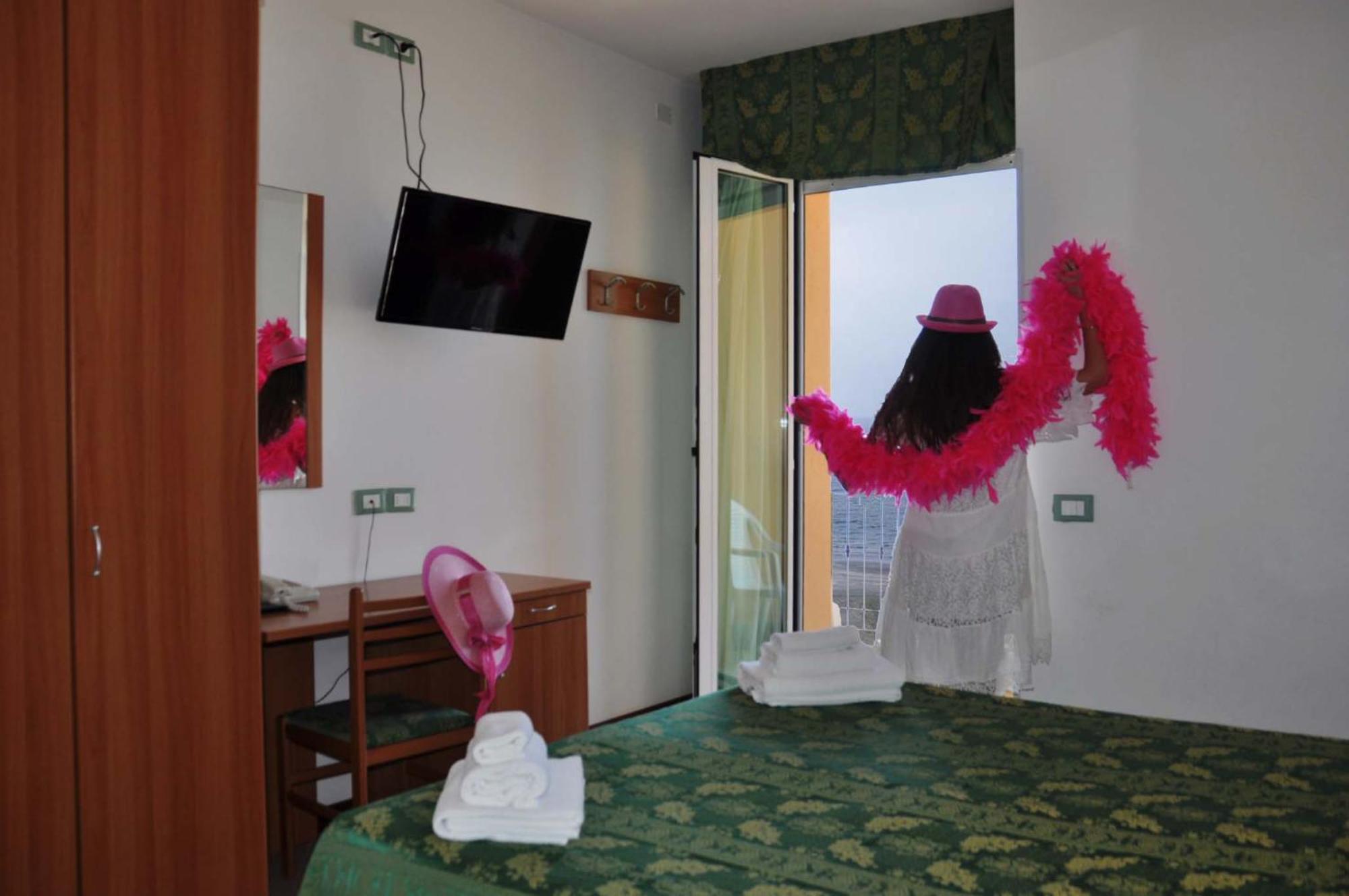 Hotel Belvedere Misano Adriatico Kültér fotó