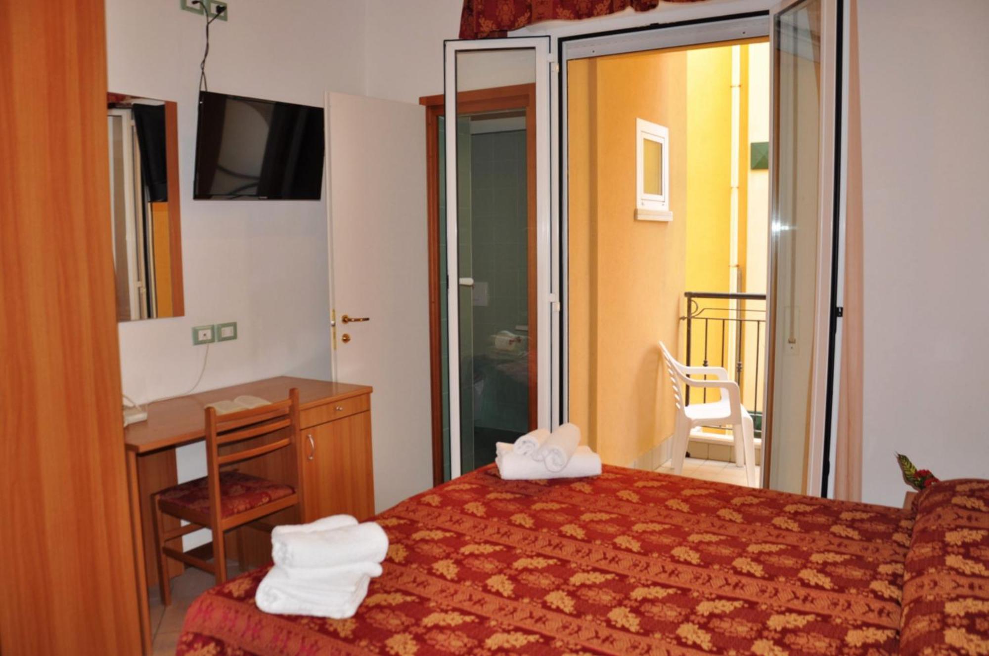 Hotel Belvedere Misano Adriatico Kültér fotó